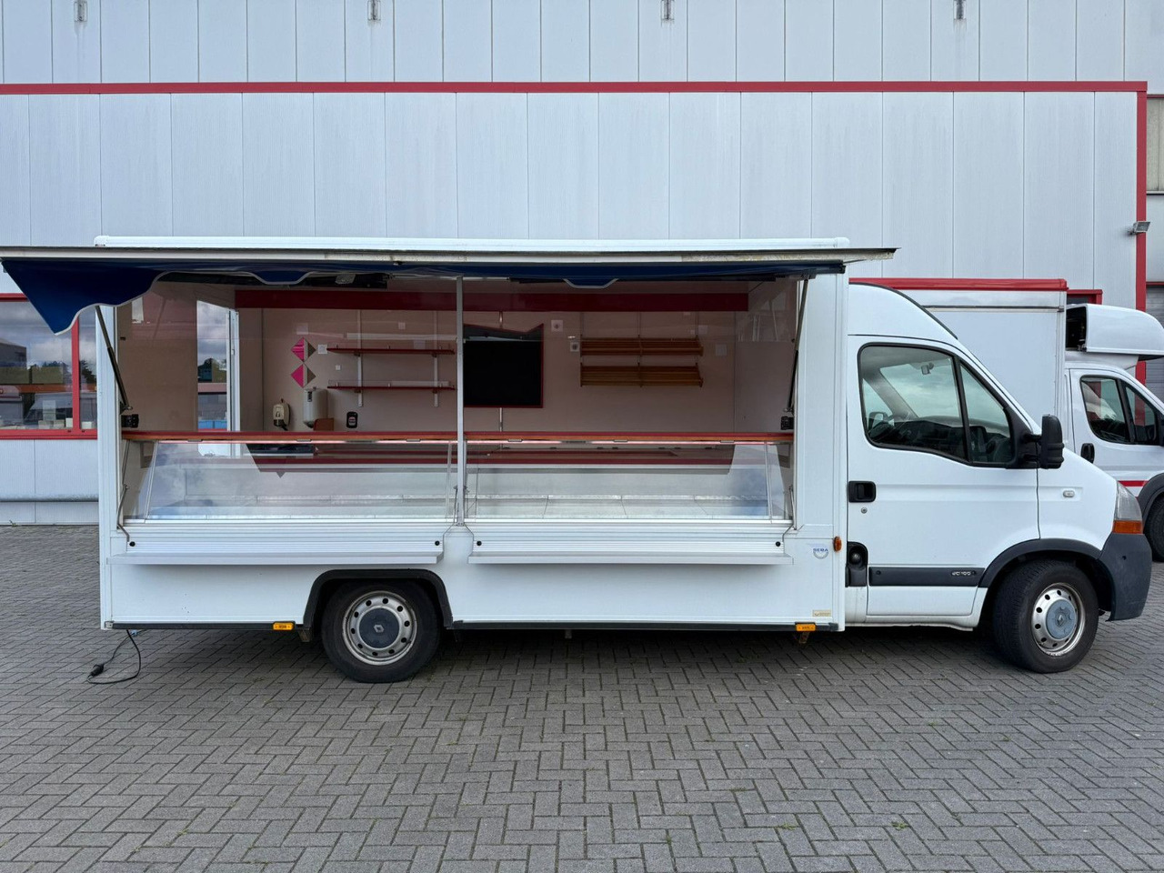 Renault Seba Borco Höhns - Αυτοκινούμενη καντίνα: φωτογραφία 1 Renault Seba Borco Höhns - Αυτοκινούμενη καντίνα: φωτογραφία 1