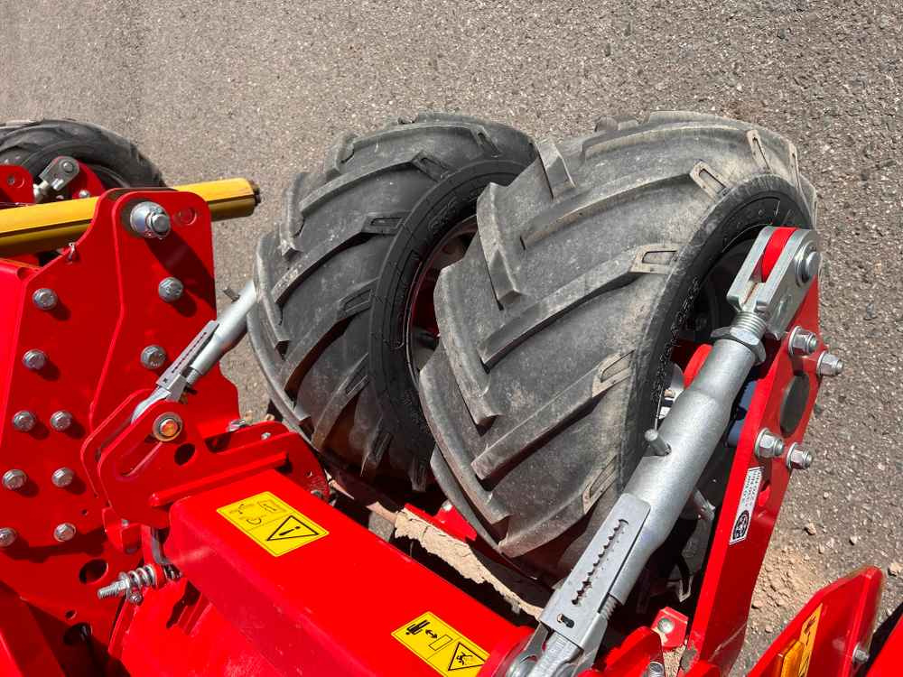 Grimme GF 400 - Μηχανή συγκομιδής: φωτογραφία 4 Grimme GF 400 - Μηχανή συγκομιδής: φωτογραφία 4