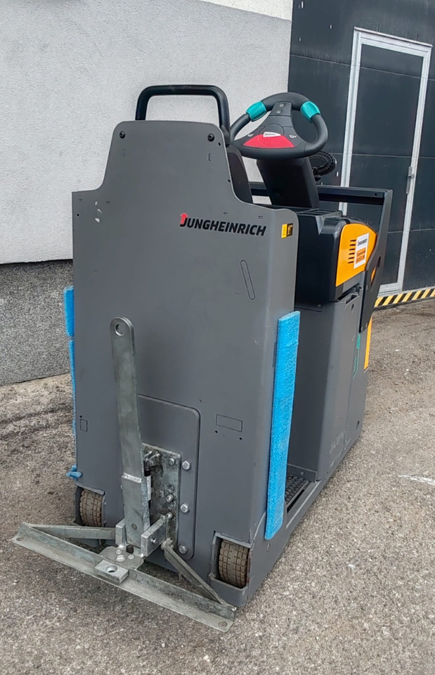 Jungheinrich EZS130 Li-Ion 2019yy/ 769mh - Μηχάνημα έλξης: φωτογραφία 4 Jungheinrich EZS130 Li-Ion 2019yy/ 769mh - Μηχάνημα έλξης: φωτογραφία 4