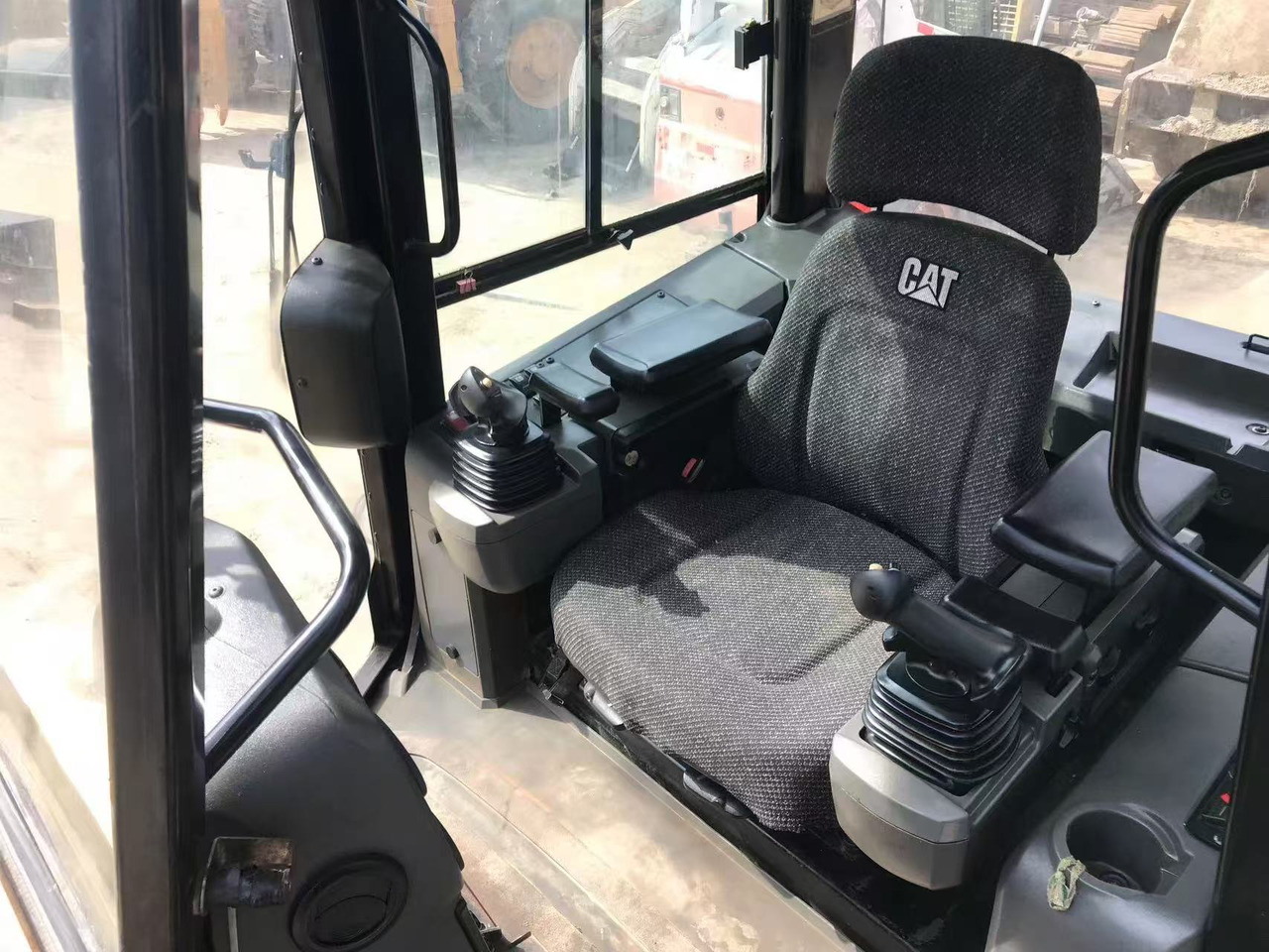 CAT D5K - Μπουλντόζα: φωτογραφία 5 CAT D5K - Μπουλντόζα: φωτογραφία 5