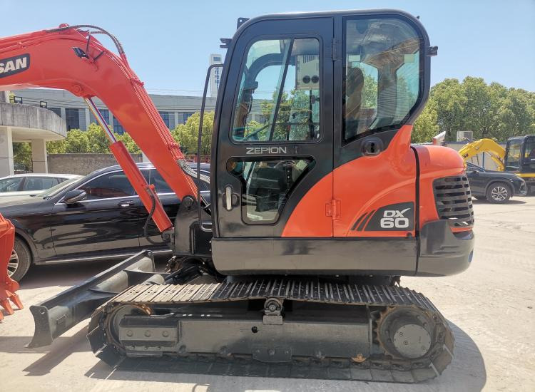 Doosan DX60 - Μίνι εκσκαφέας: φωτογραφία 3 Doosan DX60 - Μίνι εκσκαφέας: φωτογραφία 3