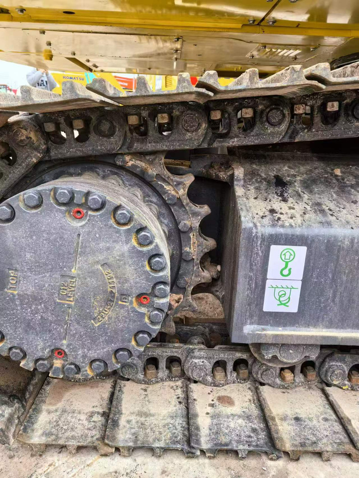 Komatsu pc220-8 - Ερπυστριοφόρος εκσκαφέας: φωτογραφία 3 Komatsu pc220-8 - Ερπυστριοφόρος εκσκαφέας: φωτογραφία 3