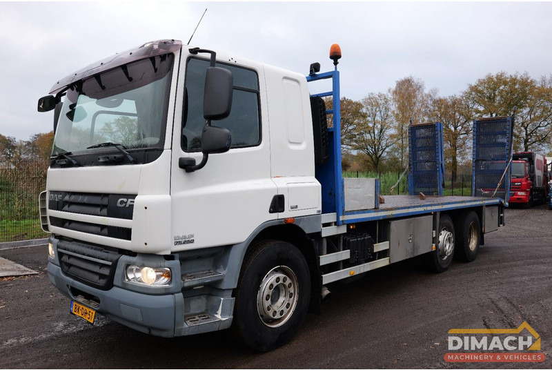 DAF FAG CF 75 Oprijwagen met hydraulische kleppen 6x2*4 - airco - 16.150 KG - Φορτηγό σασί: φωτογραφία 3 DAF FAG CF 75 Oprijwagen met hydraulische kleppen 6x2*4 - airco - 16.150 KG - Φορτηγό σασί: φωτογραφία 3