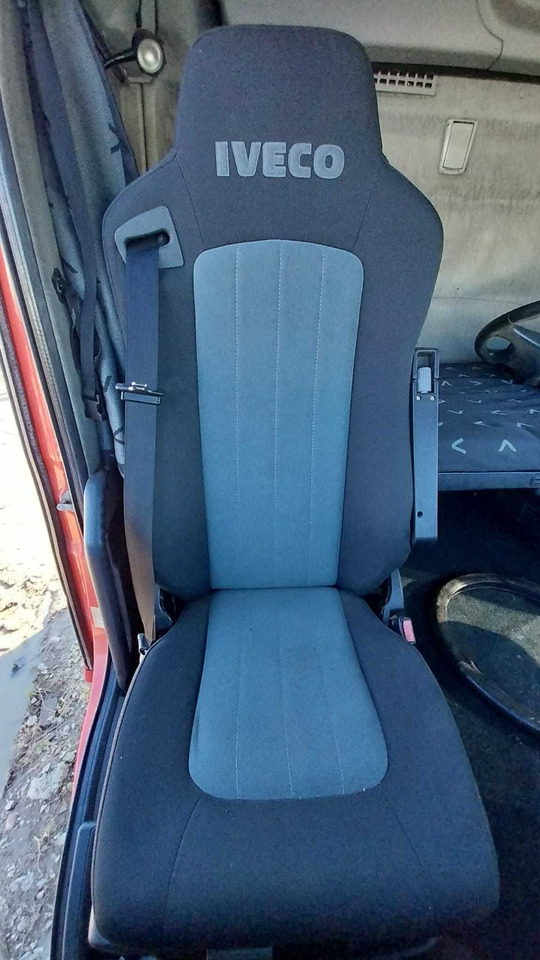 Fotel do IVECO STRALIS 500 - Kάθισμα για Φορτηγό: φωτογραφία 1 Fotel do IVECO STRALIS 500 - Kάθισμα για Φορτηγό: φωτογραφία 1