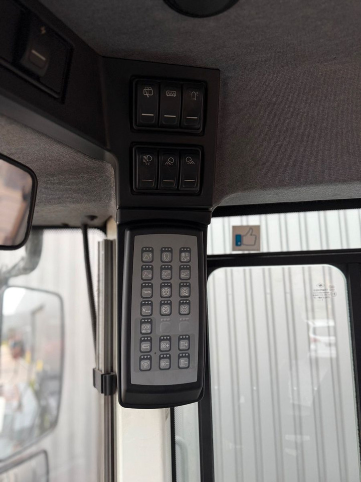 Ελαστιχοφόρος φορτωτής Liebherr L 586 X POWER/ 2022: φωτογραφία 13 Ελαστιχοφόρος φορτωτής Liebherr L 586 X POWER/ 2022: φωτογραφία 13