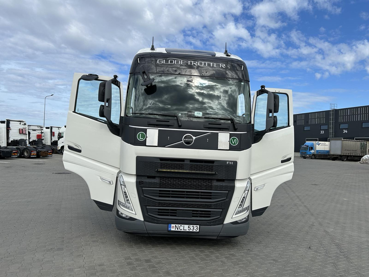 Volvo FH D13 - Τράκτορας: φωτογραφία 1 Volvo FH D13 - Τράκτορας: φωτογραφία 1