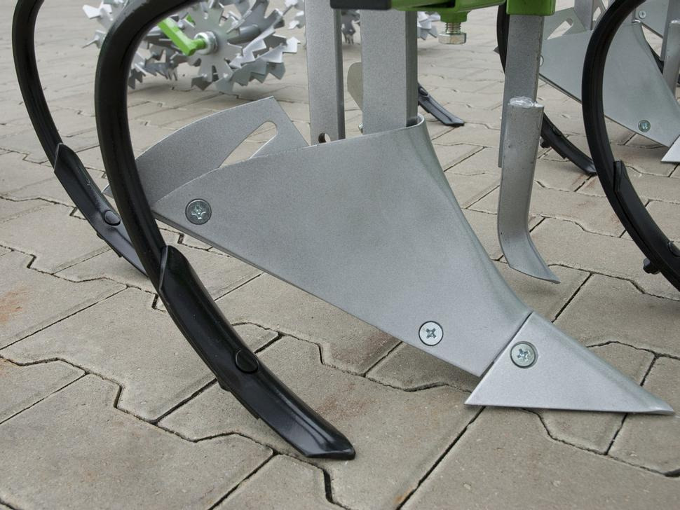 Bomet Jäthacke / Hoe ridger / Butteuse / Rincalzatore assolcatore / Полольник-окучник / Obsypnik - Μηχανή οργώματος: φωτογραφία 5 Bomet Jäthacke / Hoe ridger / Butteuse / Rincalzatore assolcatore / Полольник-окучник / Obsypnik - Μηχανή οργώματος: φωτογραφία 5