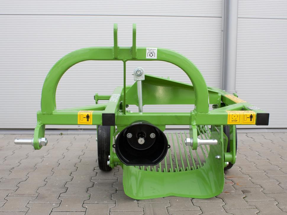 Μίσθωση Bomet Schwingsiebroder / Potato digger / Arracheuse de pomme de terre / Scavapatate / Однорядная картофельная копалка / Kopaczka do ziemniaków Ursa Z655/1 Bomet Schwingsiebroder / Potato digger / Arracheuse de pomme de terre / Scavapatate / Однорядная картофельная копалка / Kopaczka do ziemniaków Ursa Z655/1: φωτογραφία 6 Μίσθωση Bomet Schwingsiebroder / Potato digger / Arracheuse de pomme de terre / Scavapatate / Однорядная картофельная копалка / Kopaczka do ziemniaków Ursa Z655/1 Bomet Schwingsiebroder / Potato digger / Arracheuse de pomme de terre / Scavapatate / Однорядная картофельная копалка / Kopaczka do ziemniaków Ursa Z655/1: φωτογραφία 6