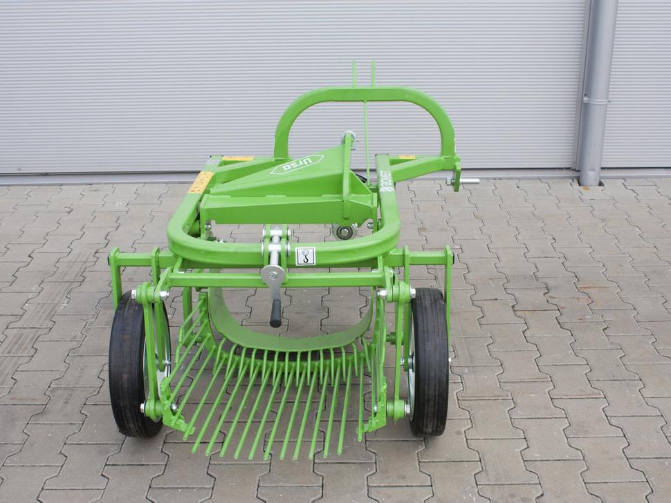 Μίσθωση Bomet Schwingsiebroder / Potato digger / Arracheuse de pomme de terre / Scavapatate / Однорядная картофельная копалка / Kopaczka do ziemniaków Ursa Z655/1 Bomet Schwingsiebroder / Potato digger / Arracheuse de pomme de terre / Scavapatate / Однорядная картофельная копалка / Kopaczka do ziemniaków Ursa Z655/1: φωτογραφία 7 Μίσθωση Bomet Schwingsiebroder / Potato digger / Arracheuse de pomme de terre / Scavapatate / Однорядная картофельная копалка / Kopaczka do ziemniaków Ursa Z655/1 Bomet Schwingsiebroder / Potato digger / Arracheuse de pomme de terre / Scavapatate / Однорядная картофельная копалка / Kopaczka do ziemniaków Ursa Z655/1: φωτογραφία 7