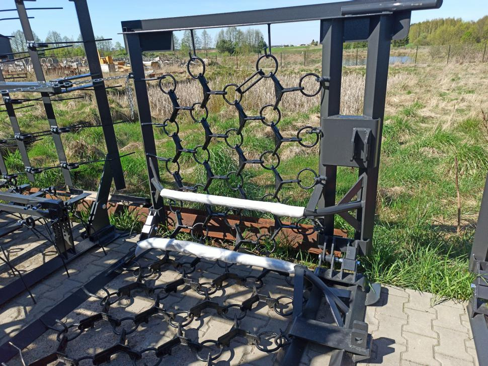 METAL-TECHNIK Wiesenegge / Meadow harrow / Herse de prairie / Strigliatrice / Полевая волокуша / Włóka łąkowa 4 m - Σβάρνα λιβαδιών: φωτογραφία 3 METAL-TECHNIK Wiesenegge / Meadow harrow / Herse de prairie / Strigliatrice / Полевая волокуша / Włóka łąkowa 4 m - Σβάρνα λιβαδιών: φωτογραφία 3