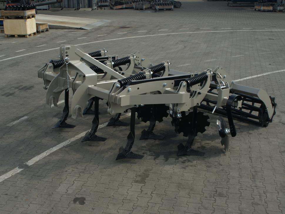 ROLEX Flügelschargrubber / Stubble cultivator / Dechaumeur à dents / Aratri stoppiatori / Стерневой культиватор / Agregat podorywkowy 3 m - Καλλιεργητής: φωτογραφία 2 ROLEX Flügelschargrubber / Stubble cultivator / Dechaumeur à dents / Aratri stoppiatori / Стерневой культиватор / Agregat podorywkowy 3 m - Καλλιεργητής: φωτογραφία 2