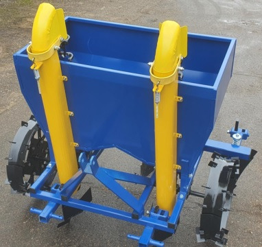 ROLMET Kartoffelpflanzmaschine / Potato planter / Planteuse de pomme de terre / Piantapatate / Sadzarka ziemniaków - Πατατοφυτευτής: φωτογραφία 2 ROLMET Kartoffelpflanzmaschine / Potato planter / Planteuse de pomme de terre / Piantapatate / Sadzarka ziemniaków - Πατατοφυτευτής: φωτογραφία 2