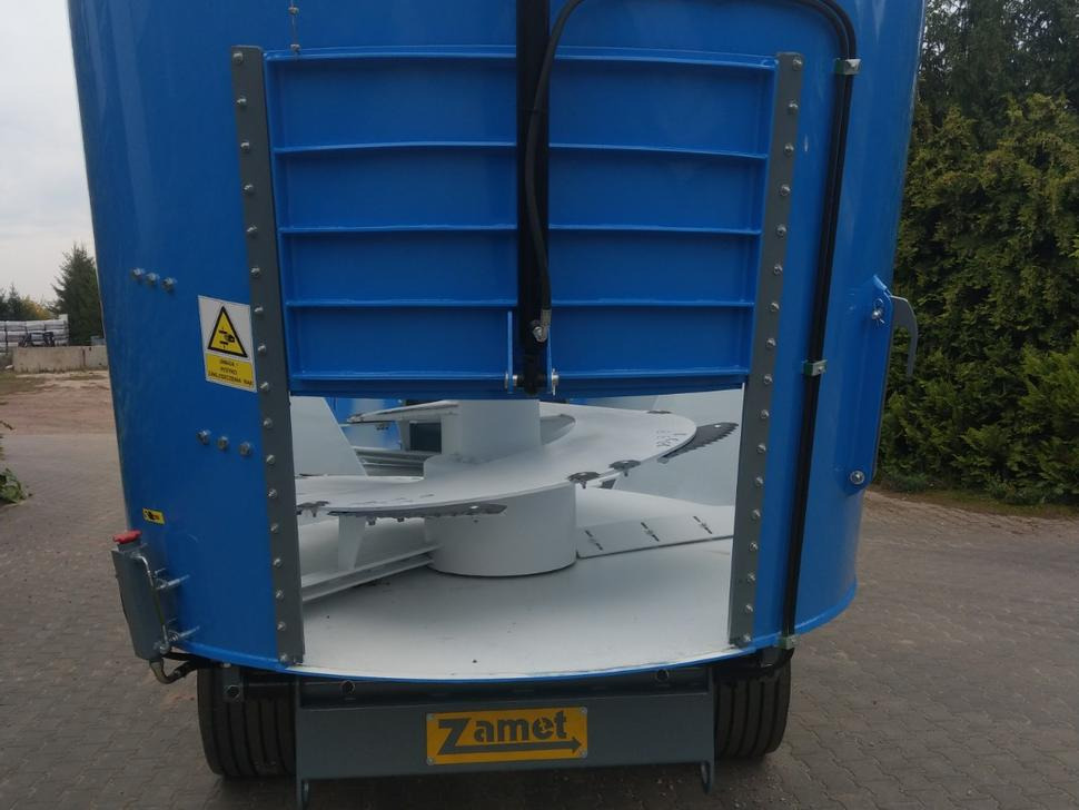 ZAMET Futtermischwagen / Feed mixer / Melangeuse / Carro miscelatore / Vagoneta de alimentación /Кормораздатчик / Wóz paszowy 16 m3 - Ενσιροδιανομέας: φωτογραφία 5 ZAMET Futtermischwagen / Feed mixer / Melangeuse / Carro miscelatore / Vagoneta de alimentación /Кормораздатчик / Wóz paszowy 16 m3 - Ενσιροδιανομέας: φωτογραφία 5