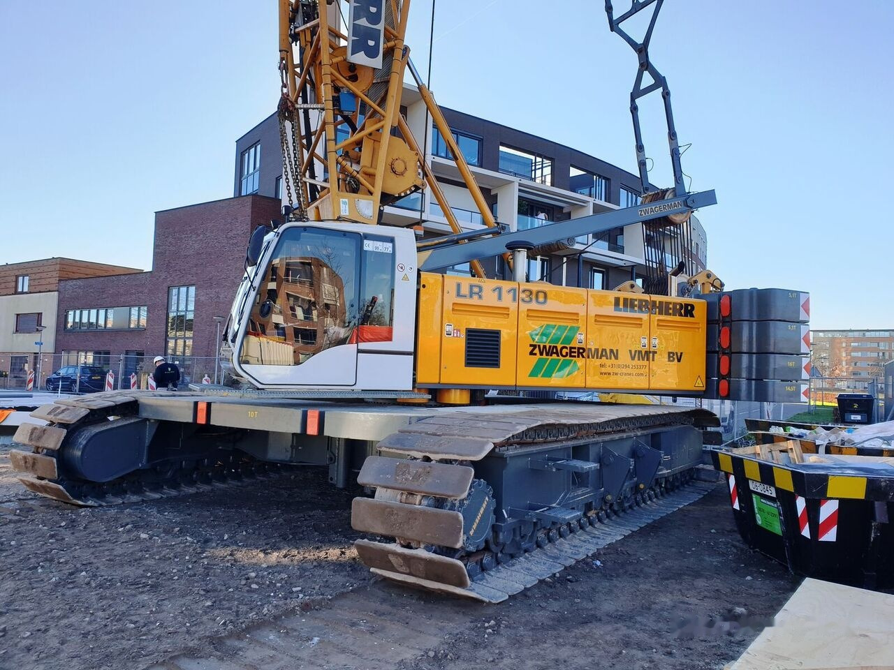 Liebherr LR 1130 - Ερπυστριοφόρος γερανός: φωτογραφία 1 Liebherr LR 1130 - Ερπυστριοφόρος γερανός: φωτογραφία 1