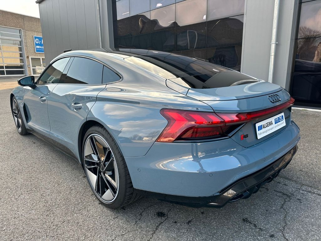 Audi e-tron GT RS quattro CARBON, EXCLUSIVE - Αυτοκίνητο: φωτογραφία 3 Audi e-tron GT RS quattro CARBON, EXCLUSIVE - Αυτοκίνητο: φωτογραφία 3