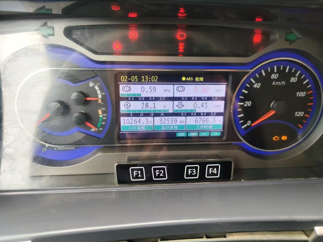 Τηλεσκοπικός γερανός SANY STC800T5: φωτογραφία 6 Τηλεσκοπικός γερανός SANY STC800T5: φωτογραφία 6