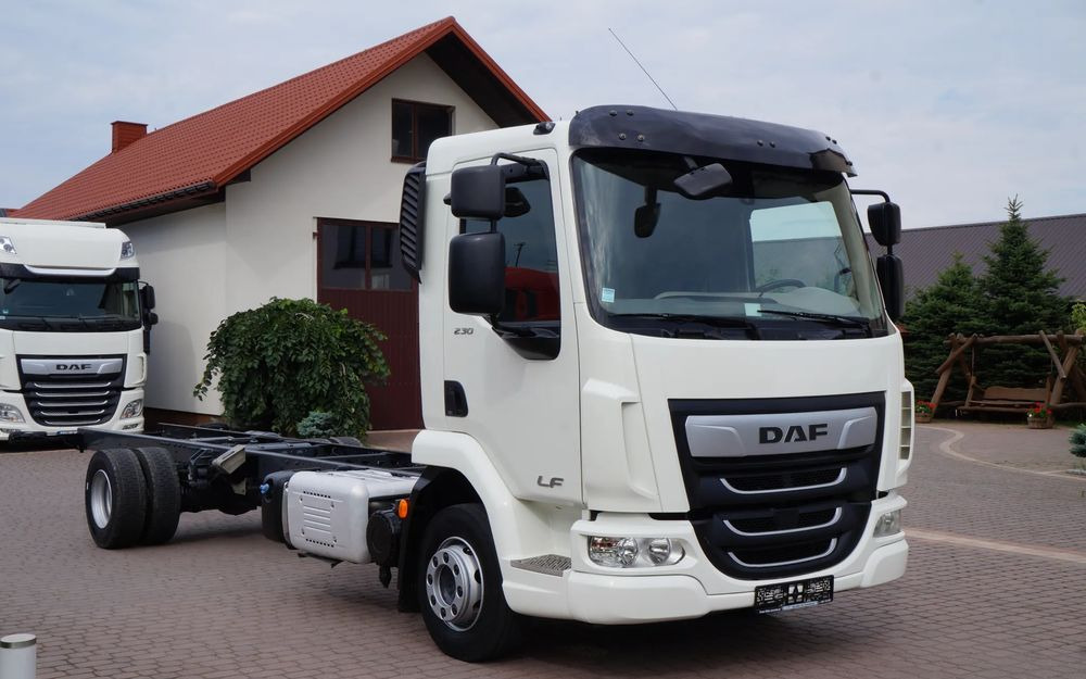 DAF LF 230 EURO 6 12 TON RAMA DO ZABUDOWY - Φορτηγό σασί: φωτογραφία 1 DAF LF 230 EURO 6 12 TON RAMA DO ZABUDOWY - Φορτηγό σασί: φωτογραφία 1