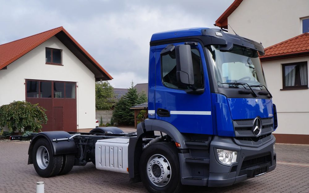 Mercedes-Benz ANTOS 1824 ACTROS EURO 6 RAMA DO ZABUDOWY ROZSTAW OSI 3.80M ANTOS 1830 1827 - Φορτηγό σασί: φωτογραφία 3 Mercedes-Benz ANTOS 1824 ACTROS EURO 6 RAMA DO ZABUDOWY ROZSTAW OSI 3.80M ANTOS 1830 1827 - Φορτηγό σασί: φωτογραφία 3