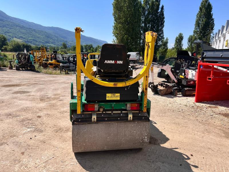 Ammann AV26-2 COMPACTEUR ROULEAU TANDEM VIBRANT ARTICULÉ - Ασφαλτικός οδοστρωτήρας: φωτογραφία 4 Ammann AV26-2 COMPACTEUR ROULEAU TANDEM VIBRANT ARTICULÉ - Ασφαλτικός οδοστρωτήρας: φωτογραφία 4