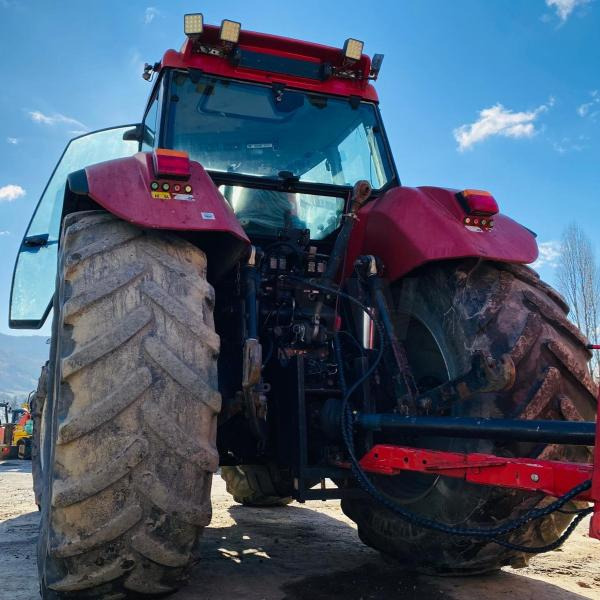 CASE IH CVX 150 - Τρακτέρ: φωτογραφία 4 CASE IH CVX 150 - Τρακτέρ: φωτογραφία 4