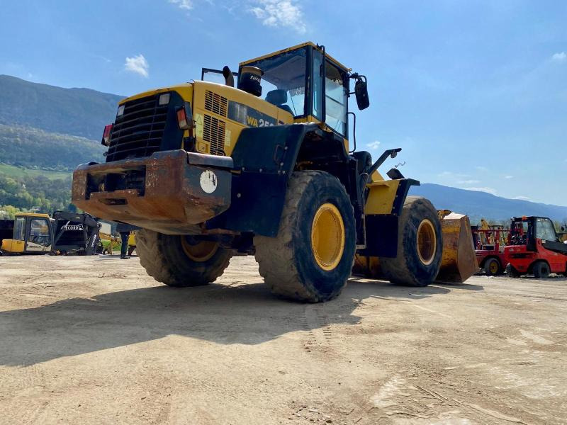 Komatsu WA250-5H Chargeuse à pneus - Ελαστιχοφόρος φορτωτής: φωτογραφία 5 Komatsu WA250-5H Chargeuse à pneus - Ελαστιχοφόρος φορτωτής: φωτογραφία 5