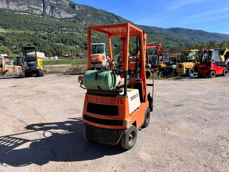 Toyota FN700 Chariot élévateur à gaz 700Kg - Υγραεριοκίνητο περονοφόρο: φωτογραφία 4 Toyota FN700 Chariot élévateur à gaz 700Kg - Υγραεριοκίνητο περονοφόρο: φωτογραφία 4