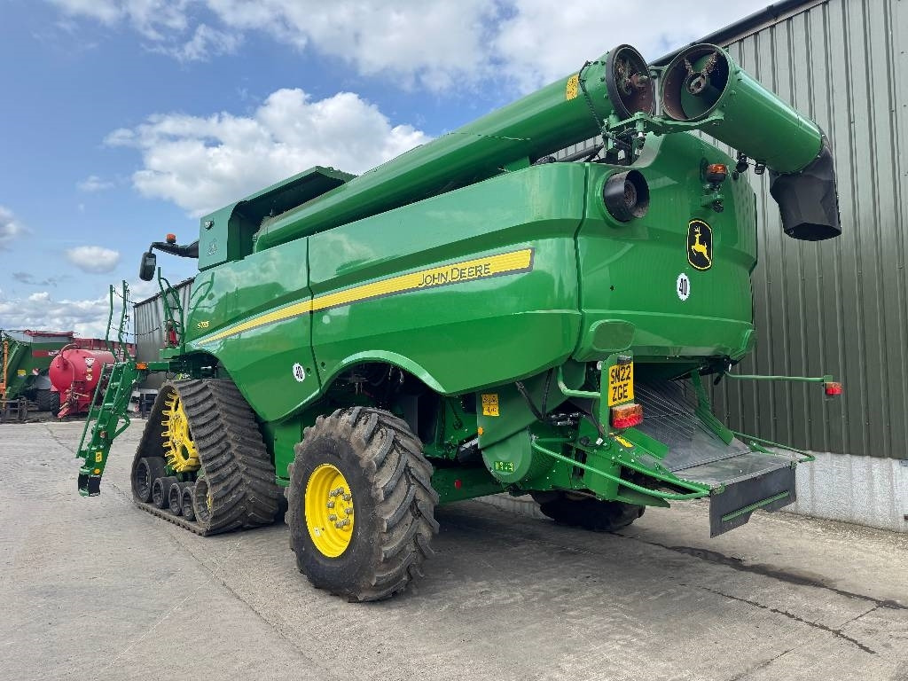 John Deere S785 4WD c/w 735D Header - Θεριζοαλωνιστική μηχανή: φωτογραφία 2 John Deere S785 4WD c/w 735D Header - Θεριζοαλωνιστική μηχανή: φωτογραφία 2