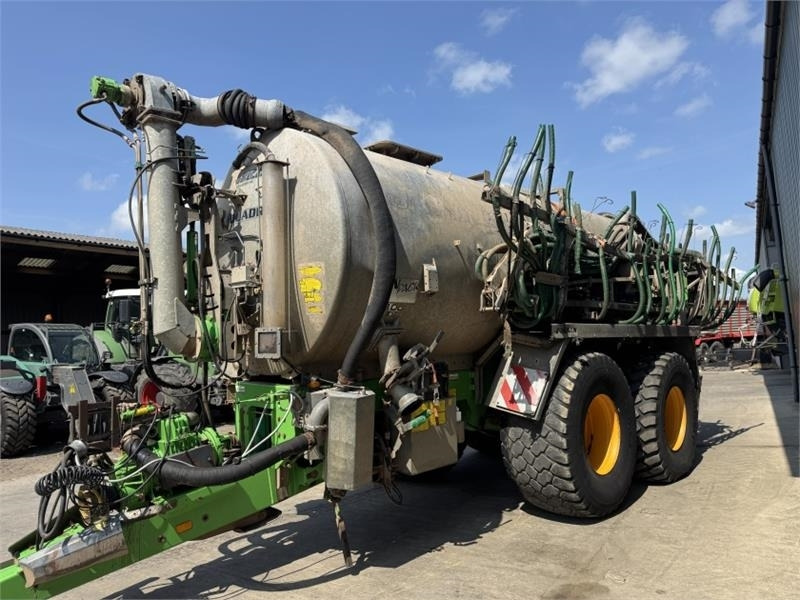 Joskin Quadra 18000 TS Slurry Tanker - Κοπροδιανομέας υγρής κοπριάς: φωτογραφία 4 Joskin Quadra 18000 TS Slurry Tanker - Κοπροδιανομέας υγρής κοπριάς: φωτογραφία 4