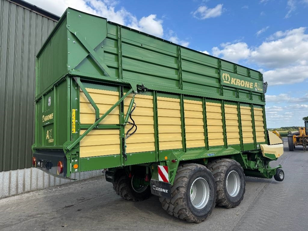 Krone AX 310 HL - Βαγόνι ενσίρωσης: φωτογραφία 2 Krone AX 310 HL - Βαγόνι ενσίρωσης: φωτογραφία 2