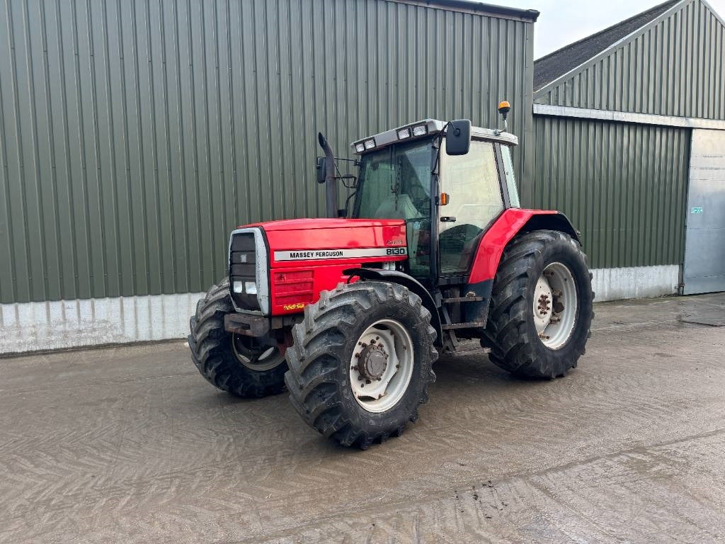 Massey Ferguson 8130 - Τρακτέρ: φωτογραφία 1 Massey Ferguson 8130 - Τρακτέρ: φωτογραφία 1