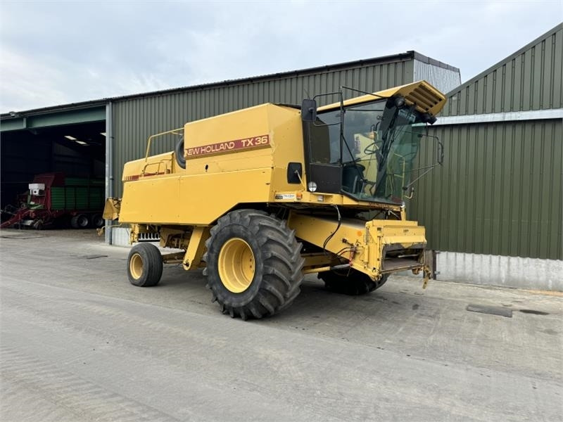 New Holland TX 36 - Εξαρτηματα - Θεριζοαλωνιστική μηχανή: φωτογραφία 1 New Holland TX 36 - Εξαρτηματα - Θεριζοαλωνιστική μηχανή: φωτογραφία 1
