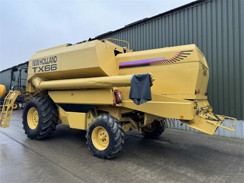 New Holland TX66 c/w 20ft Header - Εξαρτηματα - Θεριζοαλωνιστική μηχανή: φωτογραφία 4 New Holland TX66 c/w 20ft Header - Εξαρτηματα - Θεριζοαλωνιστική μηχανή: φωτογραφία 4