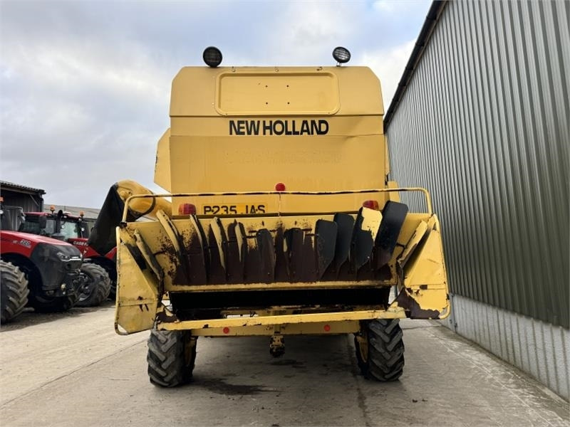 New Holland TX67 c/w 20ft Header - Εξαρτηματα - Θεριζοαλωνιστική μηχανή: φωτογραφία 5 New Holland TX67 c/w 20ft Header - Εξαρτηματα - Θεριζοαλωνιστική μηχανή: φωτογραφία 5