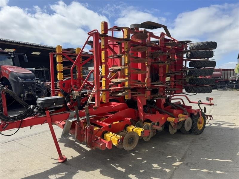 Vaderstad Rapid A600s **3 Row** - Σπαρτική με σβάρνα: φωτογραφία 4 Vaderstad Rapid A600s **3 Row** - Σπαρτική με σβάρνα: φωτογραφία 4