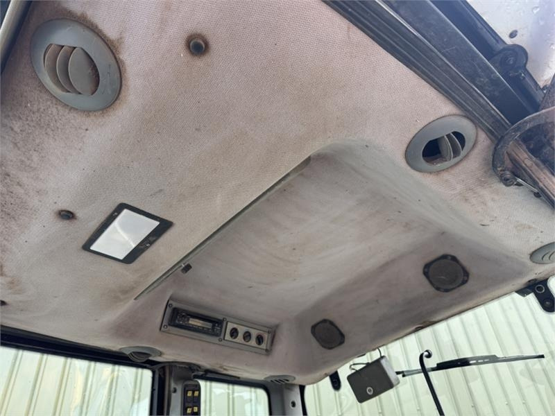 Τρακτέρ Valtra T121 Tractor: φωτογραφία 14