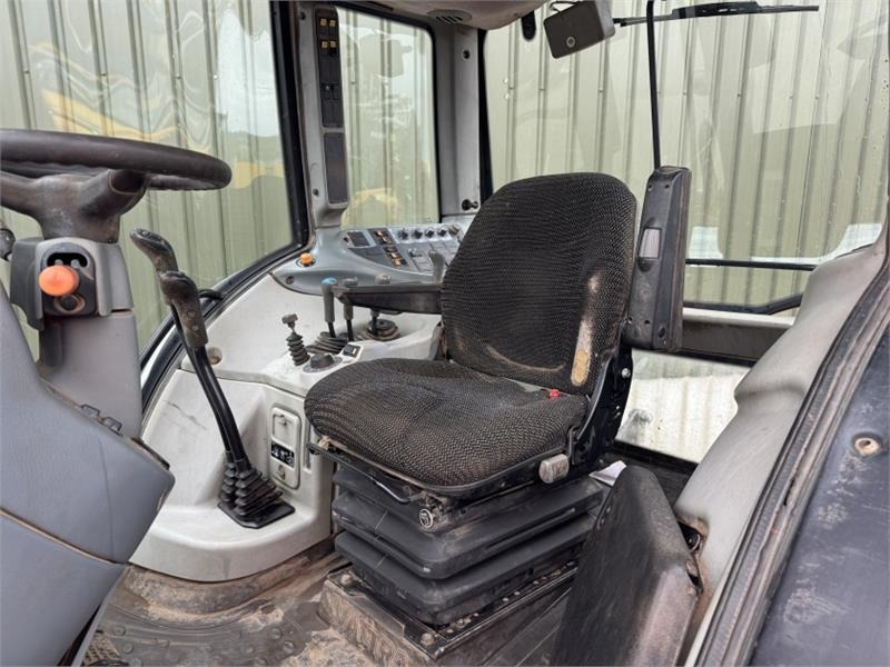 Τρακτέρ Valtra T121 Tractor: φωτογραφία 13