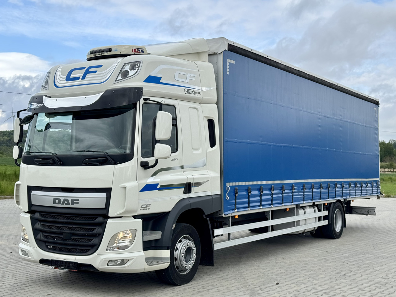 DAF CF 320 / FIRANKA / 24 EUROPALETY / SYPIALKA / AUTOMAT / KLIMA POSTOJOWA / 2017 ROK - Φορτηγό μουσαμάς: φωτογραφία 2 DAF CF 320 / FIRANKA / 24 EUROPALETY / SYPIALKA / AUTOMAT / KLIMA POSTOJOWA / 2017 ROK - Φορτηγό μουσαμάς: φωτογραφία 2