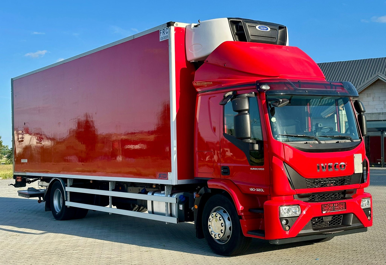 IVECO EUROCARGO 180-320 / CHŁODNIA / WINDA / 21 PALET / 8.5 M DŁUGOŚCI / CARRIER / SYPIALKA / EURO 6 - Φορτηγό ψυγείο: φωτογραφία 2 IVECO EUROCARGO 180-320 / CHŁODNIA / WINDA / 21 PALET / 8.5 M DŁUGOŚCI / CARRIER / SYPIALKA / EURO 6 - Φορτηγό ψυγείο: φωτογραφία 2