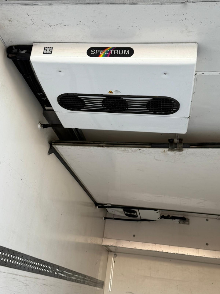 Φορτηγό ψυγείο MERCEDES-BENZ ACTROS 1840 / CHŁODNIA / WINDA / 15 EUROPALET / 6.10 M DŁUGOŚCI / DUŻA KABINA / AUTOMAT / SPROWADZONY / SERWISOWANY / EURO 6: φωτογραφία 7