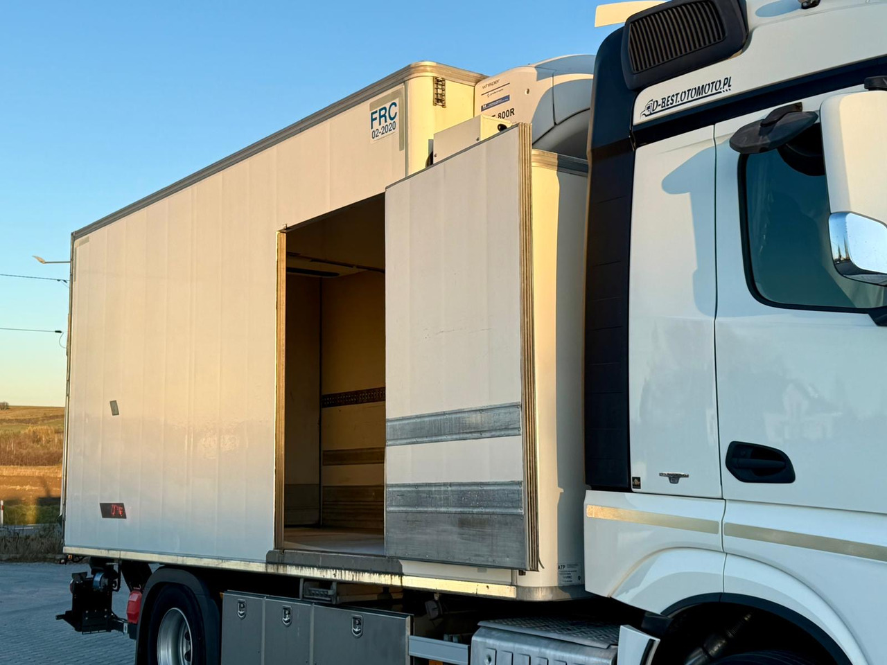 Φορτηγό ψυγείο MERCEDES-BENZ ACTROS 1840 / CHŁODNIA / WINDA / 15 EUROPALET / 6.10 M DŁUGOŚCI / DUŻA KABINA / AUTOMAT / SPROWADZONY / SERWISOWANY / EURO 6: φωτογραφία 8