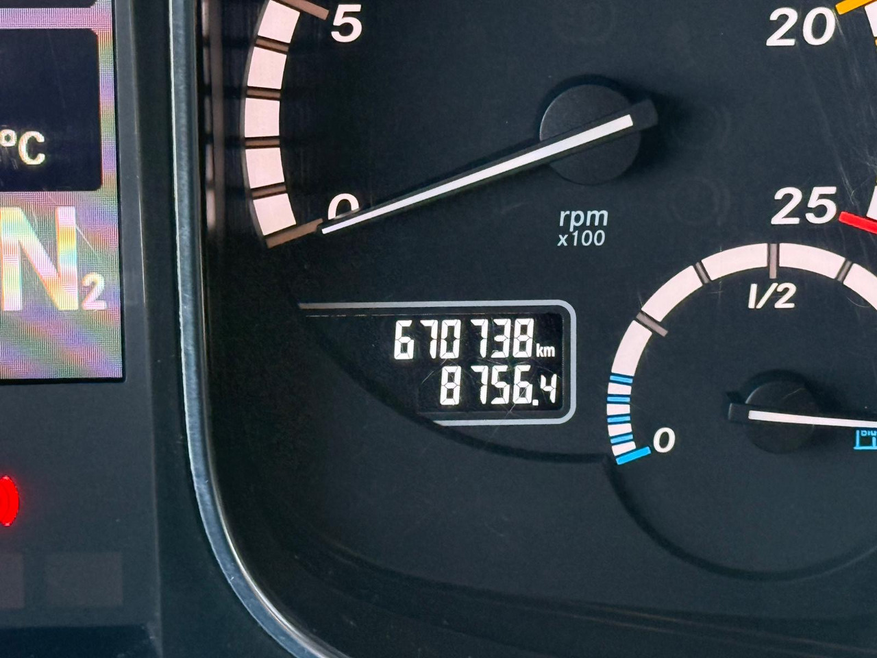 Φορτηγό ψυγείο MERCEDES-BENZ ACTROS 1840 / CHŁODNIA / WINDA / 15 EUROPALET / 6.10 M DŁUGOŚCI / DUŻA KABINA / AUTOMAT / SPROWADZONY / SERWISOWANY / EURO 6: φωτογραφία 20