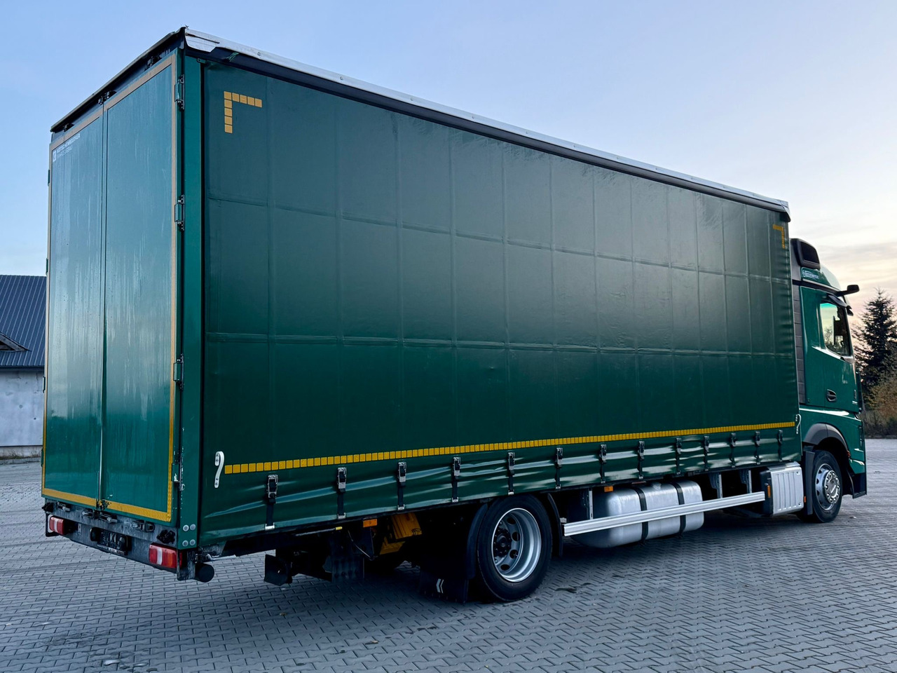 MERCEDES-BENZ ACTROS 1845 / FIRANKA / 19 EUROPALET / DUŻA KABINA / AUTOMAT / 2021 - Φορτηγό μουσαμάς: φωτογραφία 4 MERCEDES-BENZ ACTROS 1845 / FIRANKA / 19 EUROPALET / DUŻA KABINA / AUTOMAT / 2021 - Φορτηγό μουσαμάς: φωτογραφία 4