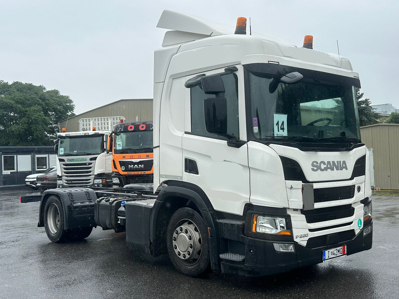 SCANIA P220 / RAMA DO ZABUDOWY / ROZSTAW OSI 3.90 M / SILNIK 6 / WYWROTKA / BECZKA / HAKOWIEC / UTRZYMANIE DRÓG / AUTOMAT / 2019 ROK / NISKI PRZEBIEG - Φορτηγό σασί: φωτογραφία 1 SCANIA P220 / RAMA DO ZABUDOWY / ROZSTAW OSI 3.90 M / SILNIK 6 / WYWROTKA / BECZKA / HAKOWIEC / UTRZYMANIE DRÓG / AUTOMAT / 2019 ROK / NISKI PRZEBIEG - Φορτηγό σασί: φωτογραφία 1