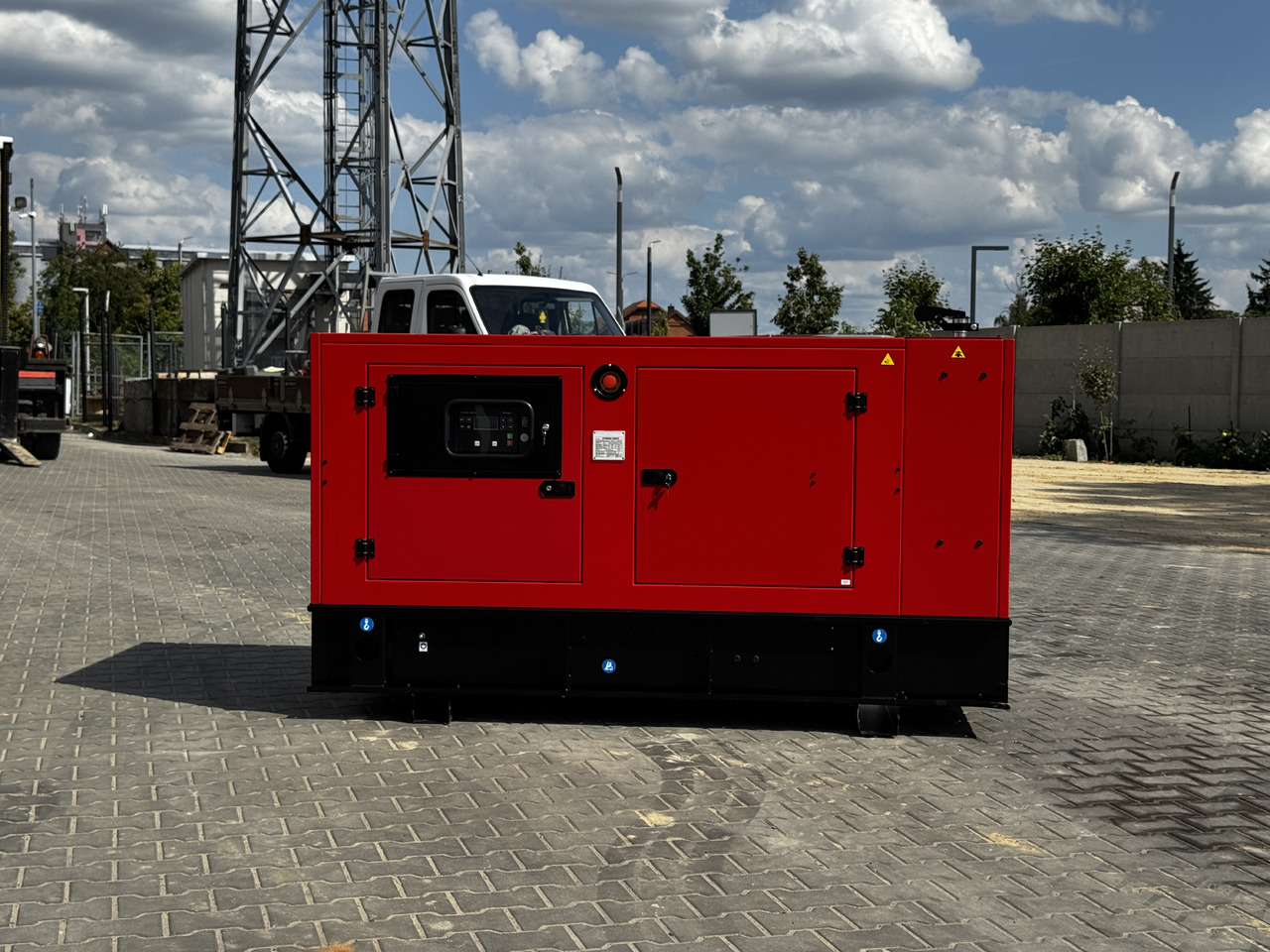 PERKINS 60 kVA / 48 kW - Βιομηχανική γεννήτρια: φωτογραφία 1 PERKINS 60 kVA / 48 kW - Βιομηχανική γεννήτρια: φωτογραφία 1