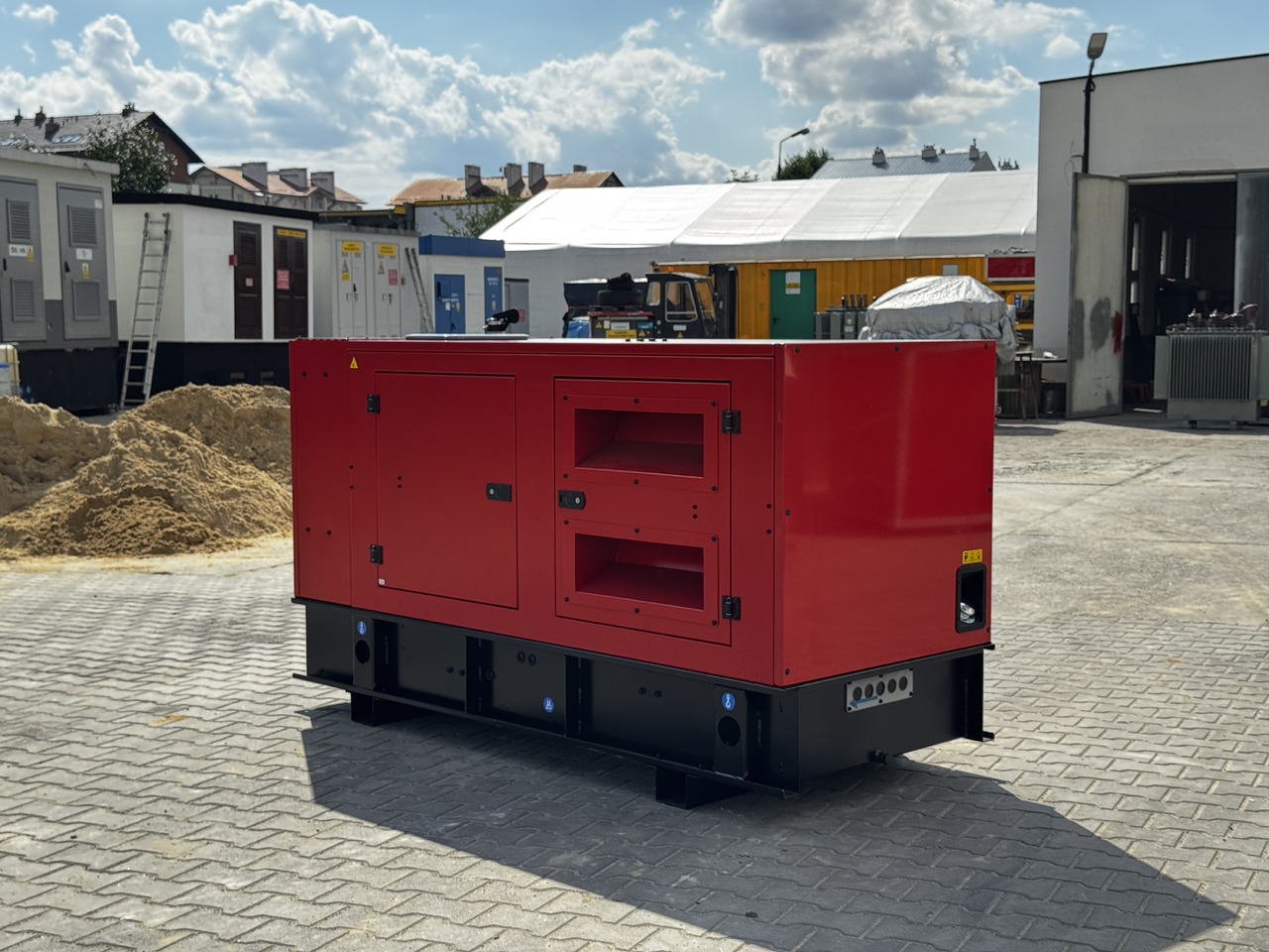 PERKINS 60 kVA / 48 kW - Βιομηχανική γεννήτρια: φωτογραφία 4 PERKINS 60 kVA / 48 kW - Βιομηχανική γεννήτρια: φωτογραφία 4