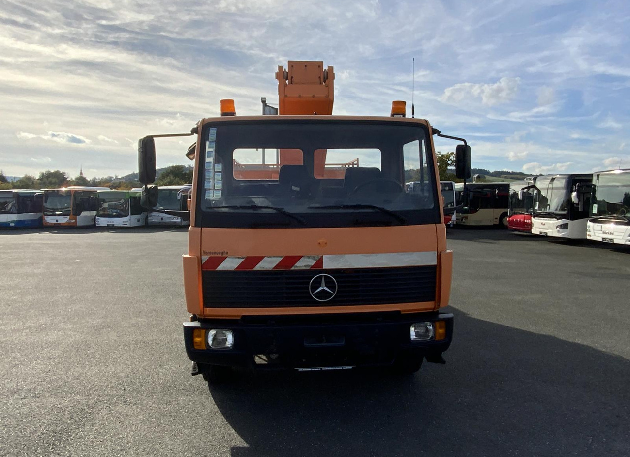 Mercedes-Benz 1117 - Φορτηγό με εναέρια πλατφόρμα: φωτογραφία 5 Mercedes-Benz 1117 - Φορτηγό με εναέρια πλατφόρμα: φωτογραφία 5