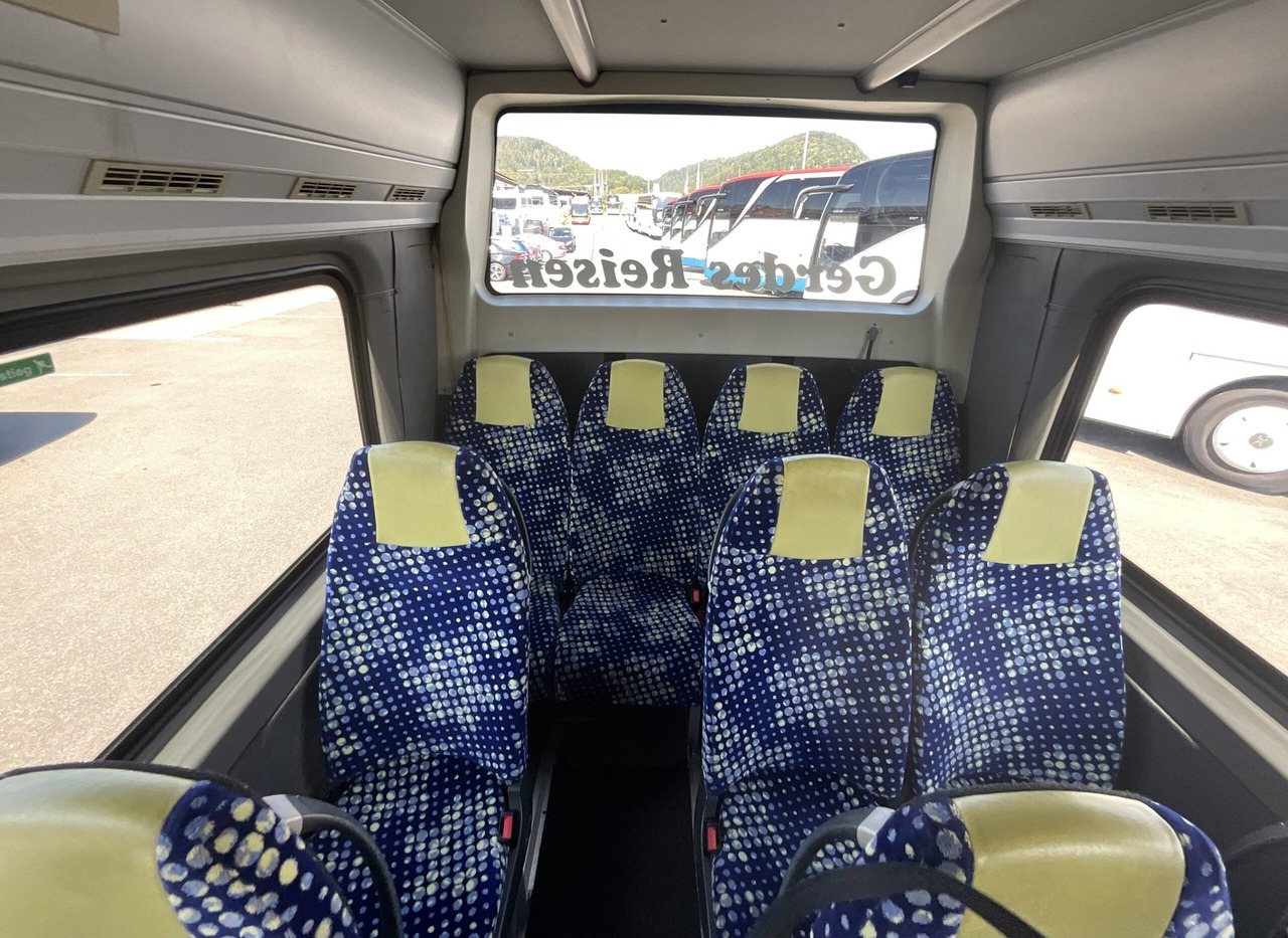 Μικρό λεωφορείο, Επιβατικό βαν Mercedes-Benz 519 CDI Sprinter: φωτογραφία 12