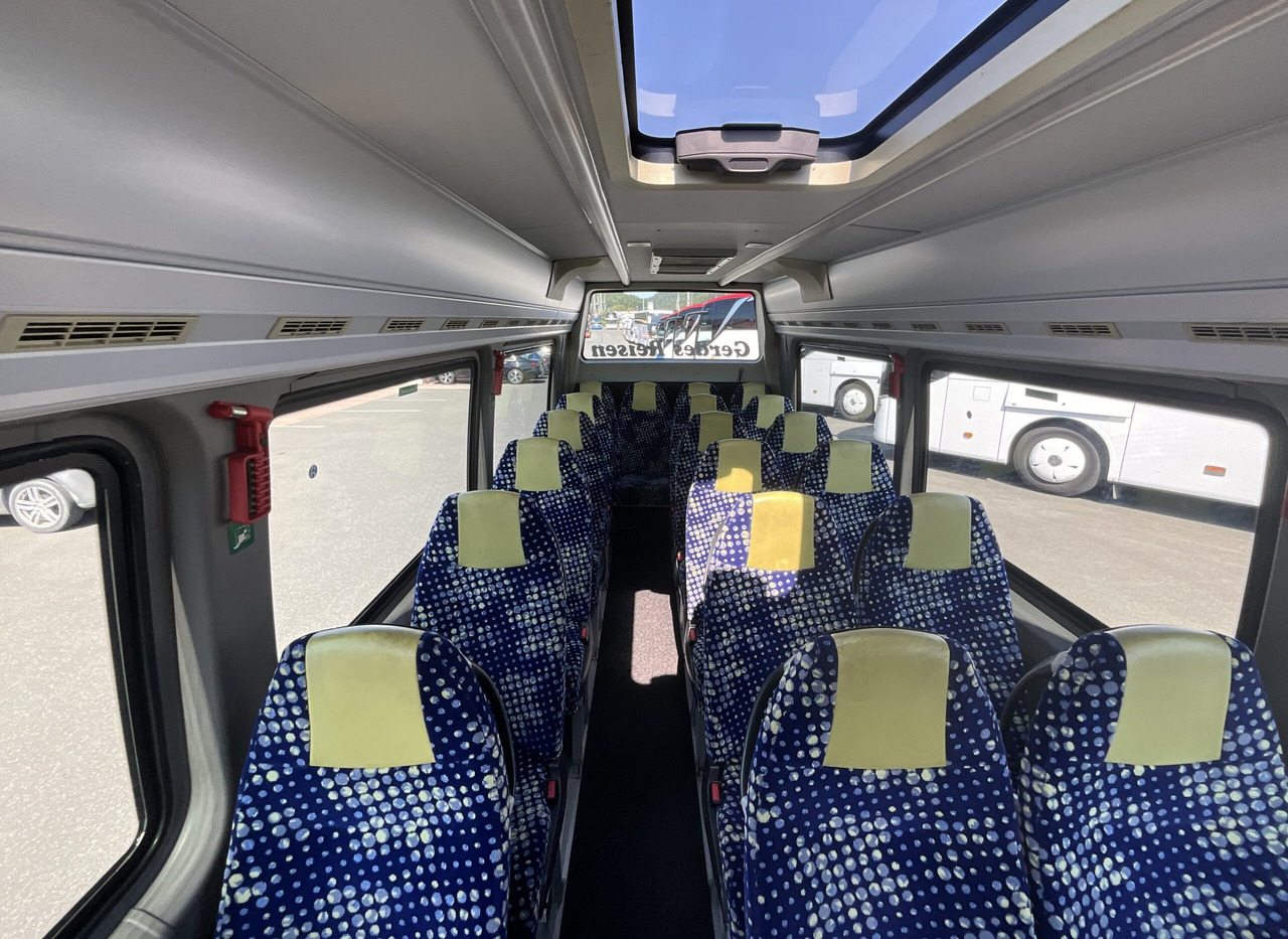 Μικρό λεωφορείο, Επιβατικό βαν Mercedes-Benz 519 CDI Sprinter: φωτογραφία 10