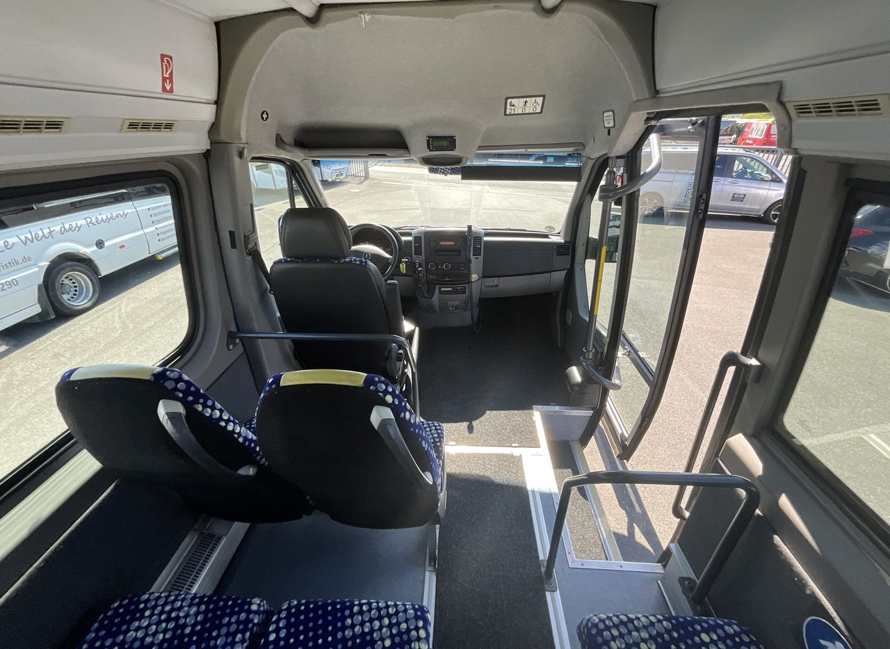 Μικρό λεωφορείο, Επιβατικό βαν Mercedes-Benz 519 CDI Sprinter: φωτογραφία 15