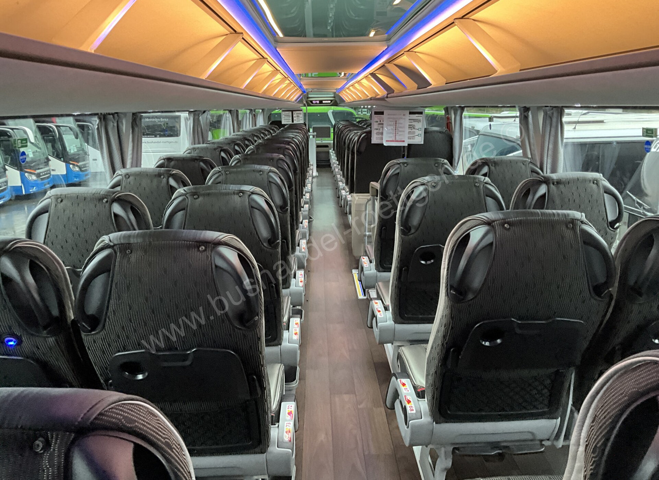 Διώροφο λεωφορείο Neoplan Skyliner L: φωτογραφία 18 Διώροφο λεωφορείο Neoplan Skyliner L: φωτογραφία 18